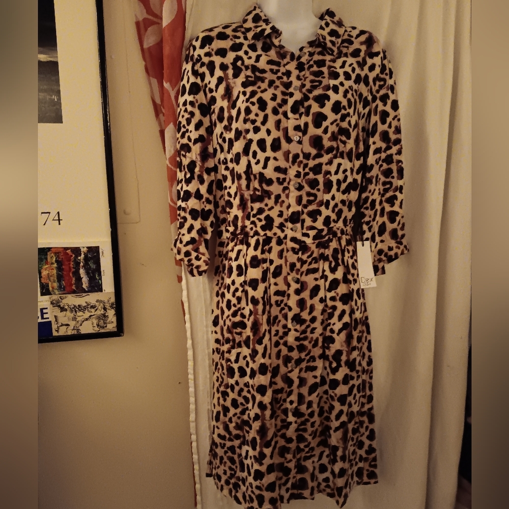 NWT "Dex Plus" Leopard button up bottom flare dress.